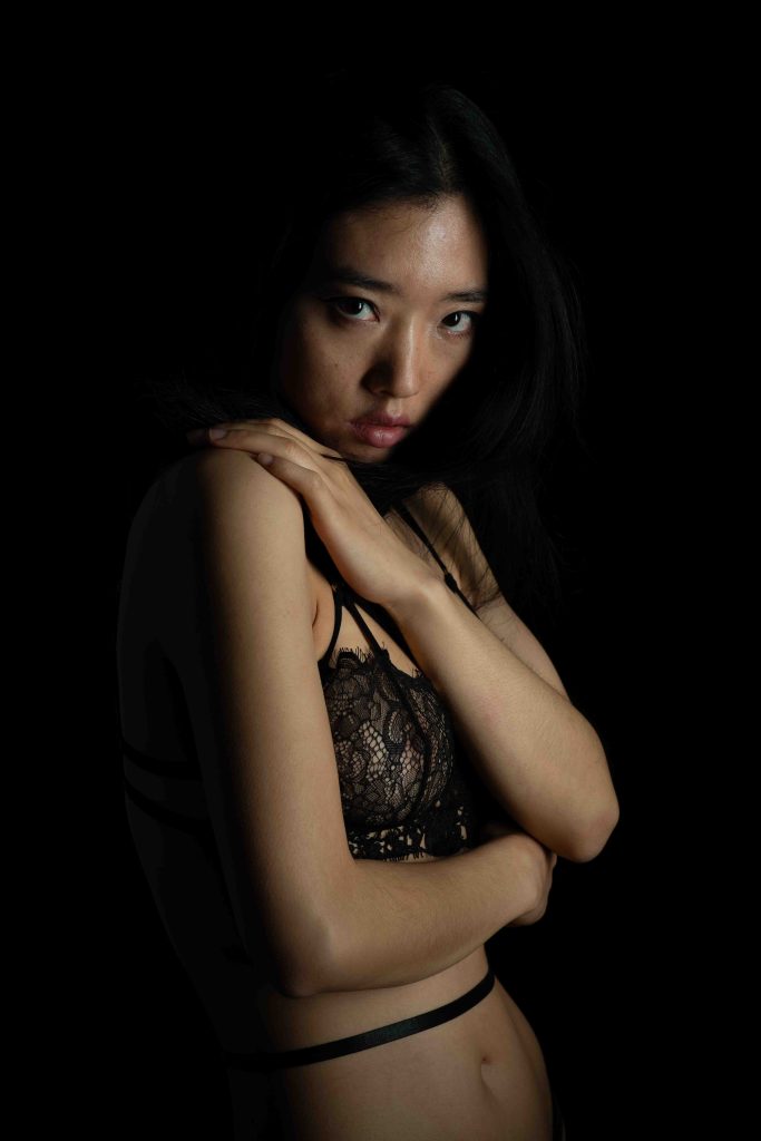 Paul Vandoorne | Fotografie | Modellenfotografie | Qian | Studiofotografie | Low Key